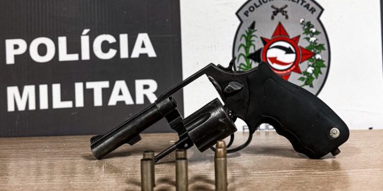 Polícia Militar recupera arma roubada de vigilante, em João Pessoa