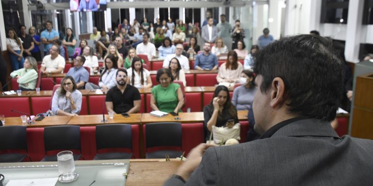 Saúde presta contas do primeiro quadrimestre de 2024 em audiência na CMJP