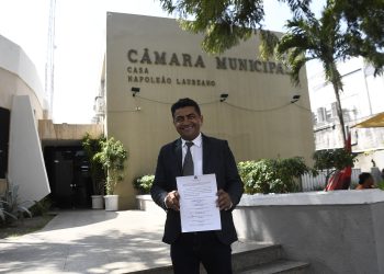 CMJP empossa suplente Mô Lima após renúncia de Helena Holanda