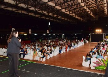 Mesas e painéis com autoridades e profissionais de renome nacional e internacional marcam encerramento do I Seminário Estadual da Primeira Infância