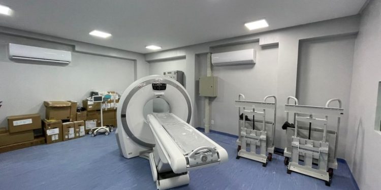 Governo da Paraíba entrega novo Tomógrafo para a população de Catolé do Rocha e região