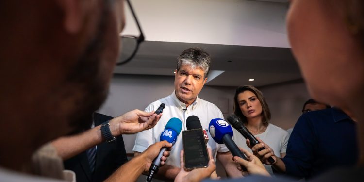 Ruy Carneiro e Amanda CSI pedem apoio de tropas federais nas eleições de João Pessoa