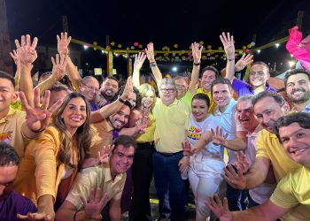 Convenção do PSB em Bayeux: Tacyana Leitão reúne 10 mil pessoas e 4 ex-candidatos a prefeito