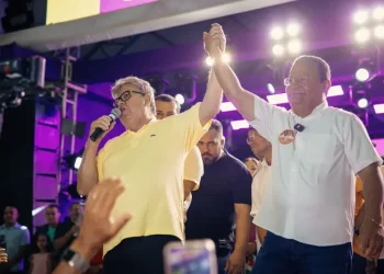 Ao lado do governador, Nilvan Ferreira realiza convenção em Santa Rita