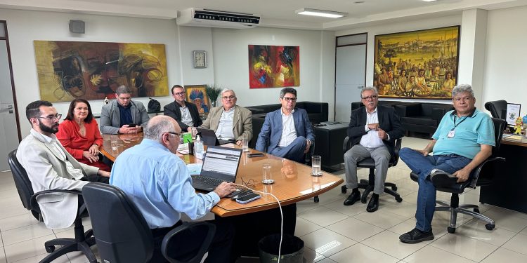 Tribunais de Contas da Paraíba e do Acre firmam parceria para aprimoramento tecnológico