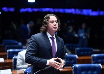 Senado aprova Relatório de Veneziano que moderniza concursos públicos; matéria vai à sanção presidencial