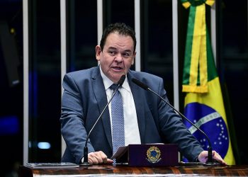André Amaral pede suspensão da importação de camarão do Equador