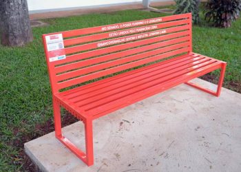 Banco Vermelho será instalado no Parque Solon de Lucena para conscientizar população sobre o feminicídio
