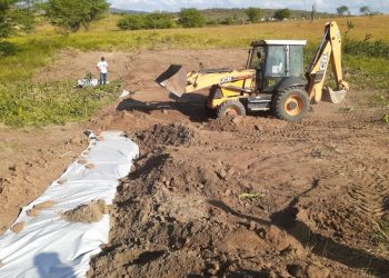 Construção de barragem subterrânea beneficia famílias agricultoras em Itatuba