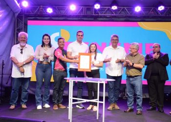 Em Cuité, vice-governador participa da abertura oficial da Feira de Negócios e Empreendedorismo
