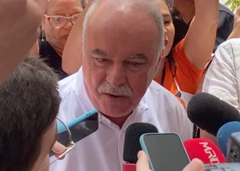 Inácio Falcão escolhe Hermano Nepomuceno, do PT, como vice em Campina Grande