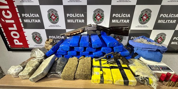 Polícia Militar apreende 140 quilos de drogas em três dias na Paraíba