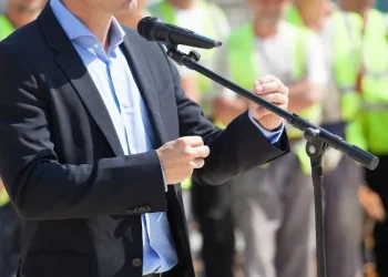 Saiba quais são as responsabilidades de prefeito e vereador