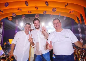 Ao anunciar apoio a Bruno, Romero afirma que é momento de superar as dificuldades