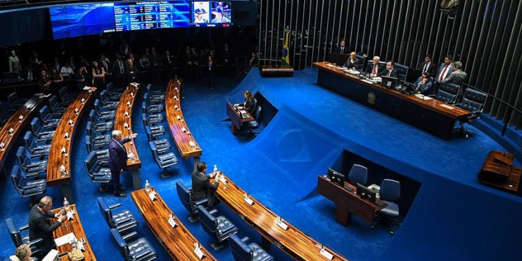 Transição da desoneração da folha está na pauta do Plenário nesta quarta