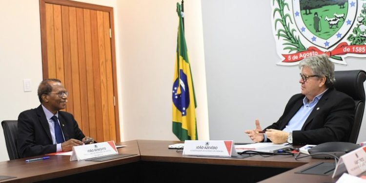 Governador recebe presidente do TJPB e trata de Encontro que irá reunir presidentes de Tribunais de Justiça de todo o país
