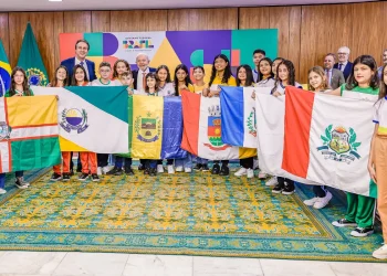 Ações das escolas com nota 10 no Ideb devem ser replicadas, diz Lula