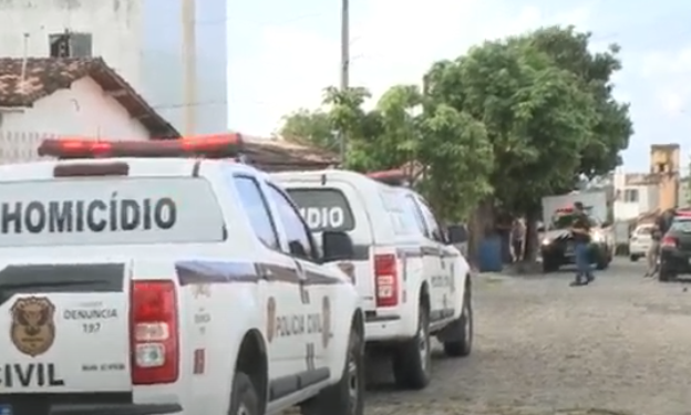 Mãe assassina e decapita o próprio filho, em Mangabeira