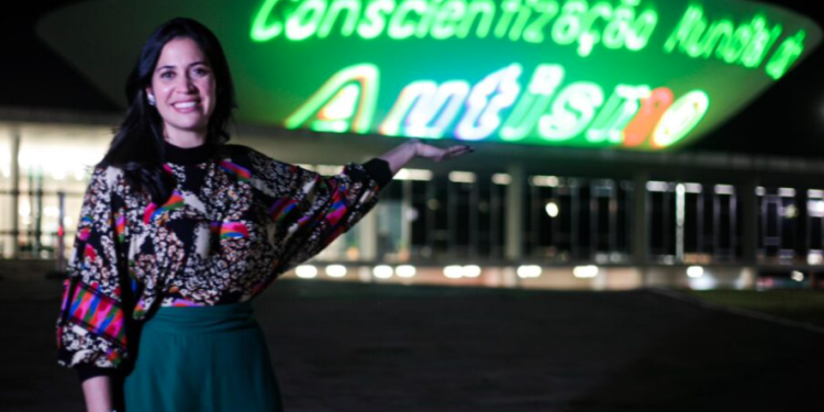 Votação de projeto de Iza Arruda para empregos e estágios é concluída e vai se tornar lei