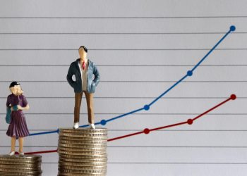Em média, mulheres ganham 15,4% a menos que homens na Paraíba