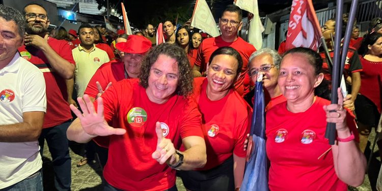 Veneziano participa de atividades de campanha reforçando a presença do MDB nos municípios paraibanos