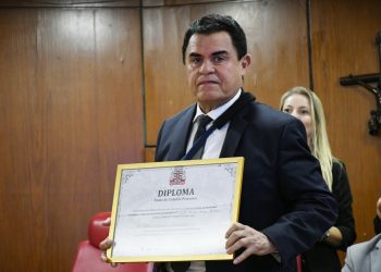 Deputado federal Wilson Santiago recebe o Título de Cidadão Pessoense