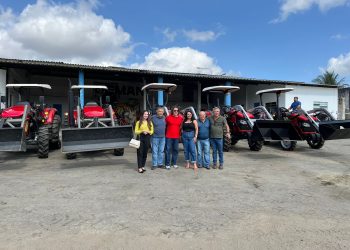 Veneziano garante primeiros 5 tratores de 10 máquinas que seu mandato conquistou para Campina Grande, com investimento total de R$ 4 milhões
