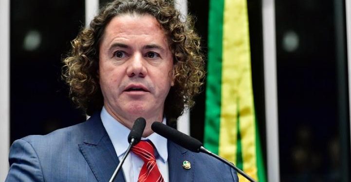 Lula sanciona lei que Veneziano relatou no Senado, que moderniza concursos e autoriza realização de provas on-line