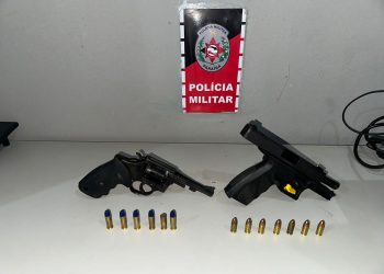 PM apreende armas com suspeitos durante festa no feriado do comerciário em Santa Rita