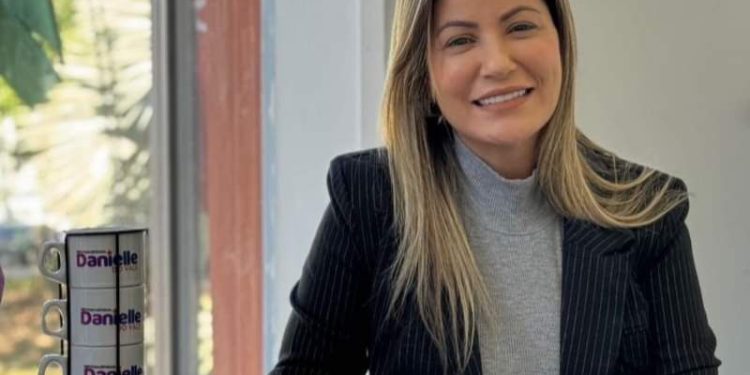 Projeto da deputada Danielle institui o “Setembro Furta-Cor” para promoção da saúde mental materna na Paraíba