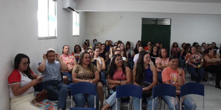 Defesa da Mulher: ALPB leva ações do programa “Rompa o Ciclo da Violência” para Santa Luzia