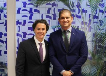 Diretor agradece ações do Senador Veneziano em favor do Hospital Universitário Lauro Wanderley