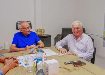 Frei Anastácio declara apoio a Cícero Lucena, contrariando o PT em João Pessoa