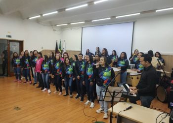 Coral de reeducandas da Penitenciária Júlia Maranhão se apresenta em evento no IFPB
