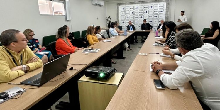 Paraíba recebe visita de representantes do Conass para discutir parcerias e programas do SUS