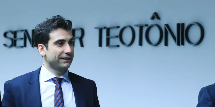 Votação de Galípolo para presidência do BC é marcada para 8 de outubro