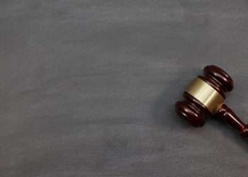 Delegado que se apropriou de dinheiro de fiança tem condenação mantida pela Justiça