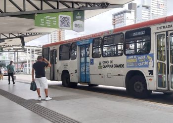 Prefeitura de Campina Grande remove publicidade de jogos de azar dos ônibus após recomendação da DPE-PB