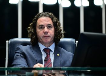 Veneziano comemora implantação do Hospital de Amor em Campina Grande