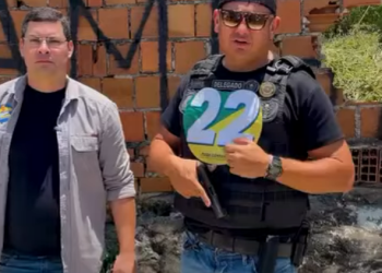 Walber Virgolino usa símbolos da Polícia Civil e arma em campanha eleitoral; veja o que diz a legislação