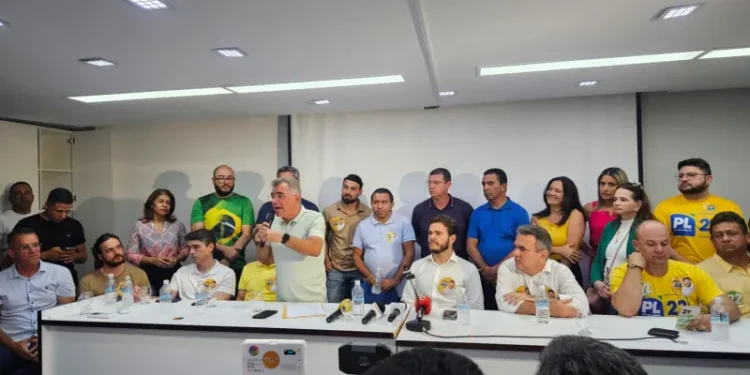 Artur Bolinha declara apoio a Bruno para frear avanço da esquerda em Campina Grande