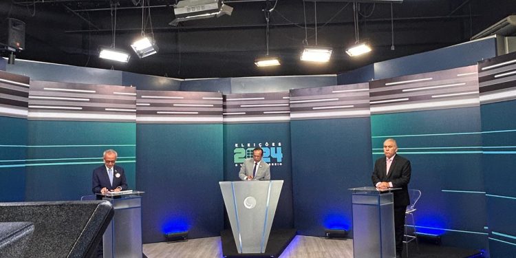 Cícero acusa Queiroga de genocida que rebate: “atual gestão polui a cidade”