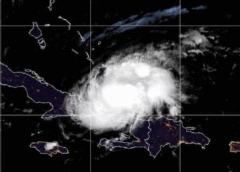 Em meio a apagão, Cuba se prepara para receber o furacão Oscar