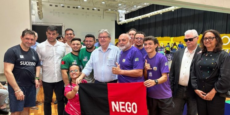 João Azevêdo conhece estrutura de Centro de Treinamento Paralímpico em São Paulo e garante implantação de equipamento na Paraíba