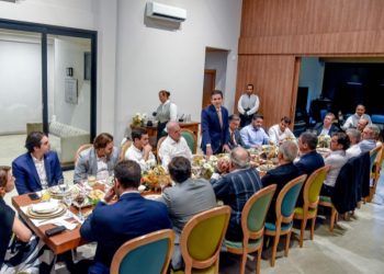 Hugo Motta, candidato à presidência da Câmara, se reúne com governador e bancada federal do MS