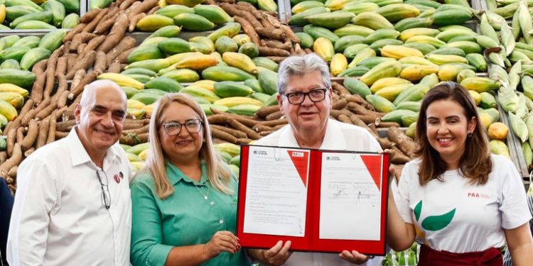 João Azevêdo autoriza investimentos de R$ 5,1 milhões na agricultura familiar e fortalece ações de segurança alimentar e geração de emprego e renda