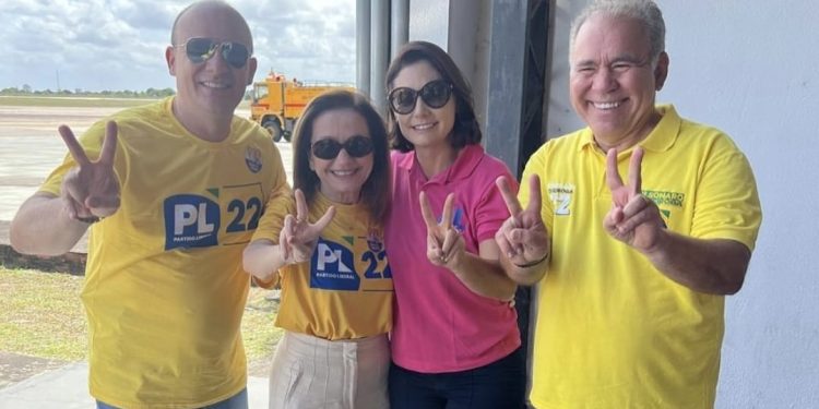 Michelle Bolsonaro desembarca em João Pessoa para evento de Marcelo Queiroga