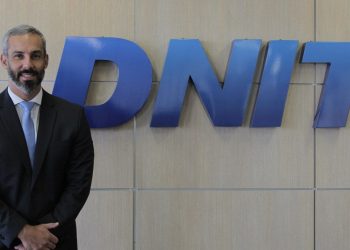Diretor Geral do DNIT garante a Veneziano continuidade das obras de triplicação da BR 230, entre Cabedelo e Oitizeiro