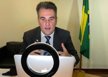 O vaidoso pastor Sérgio Queiroz virou vetor que contamina rebanhos