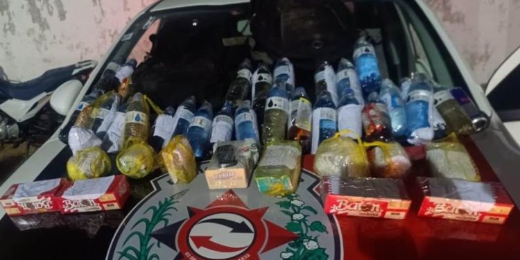 PM frustra arremesso de drogas, álcool e celulares para presídio em Campina Grande